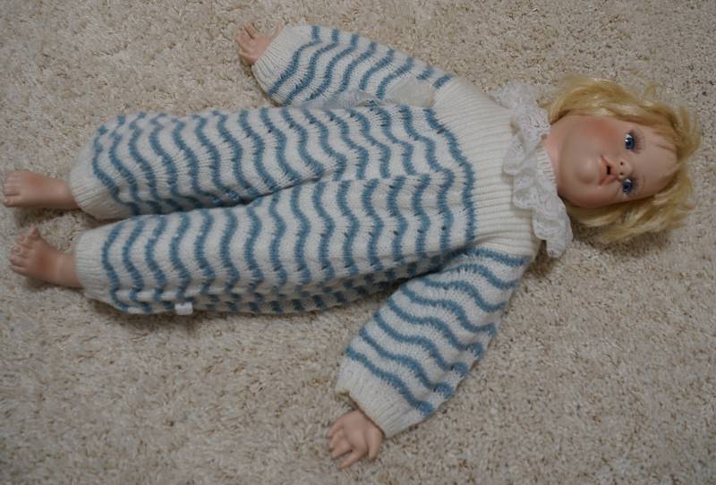 lot 3135 image: Porcelain Baby Doll - numbered - SO CUTE
