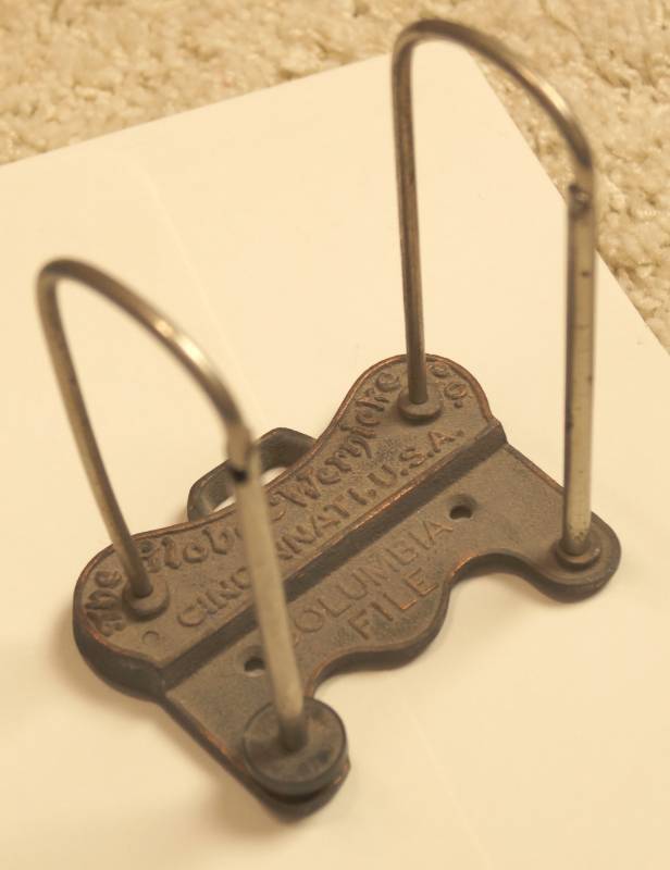 lot 3163 image: Vintage Globe Wernicke - COLUMBIA FILE - a rare find