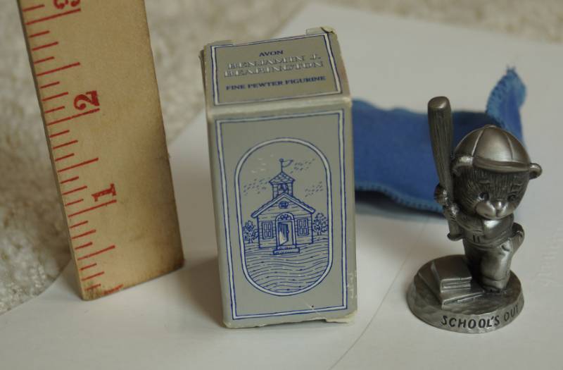 lot 3164 image: AVON - Tiny Baseball Pewter Figurine - Benjamin Bearington - So cute w original box and felt wrap bag - AWE