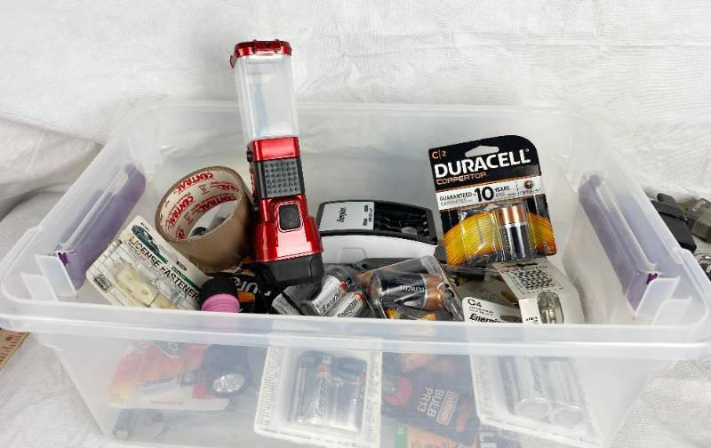 lot 3371 image: Box of Assorted Batteries, Flashlights and more - See pics