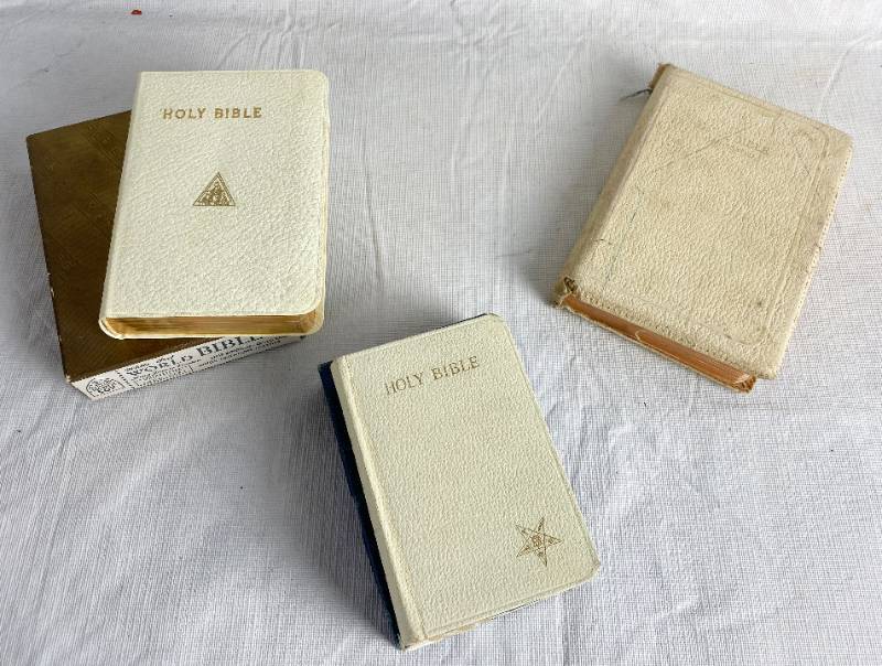 lot 3448 image: Lot of sweet, vintage Holy Bibles