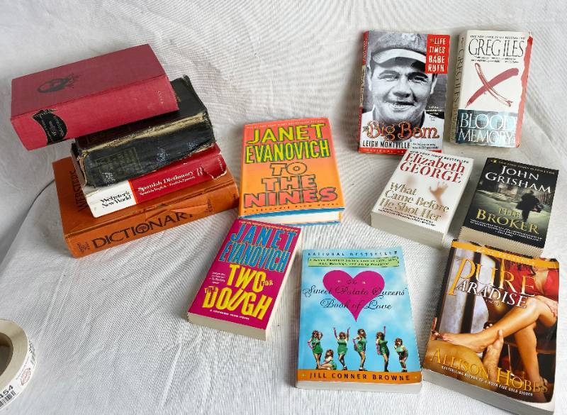 lot 3449 image: Lot of Books - Some great ones here See pics for titles
