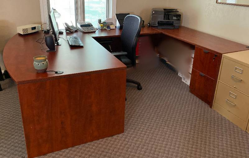 lot 3407 image: Very Nice Office Desk - w keys to file cabinets (contents not included) - see pics for measurements