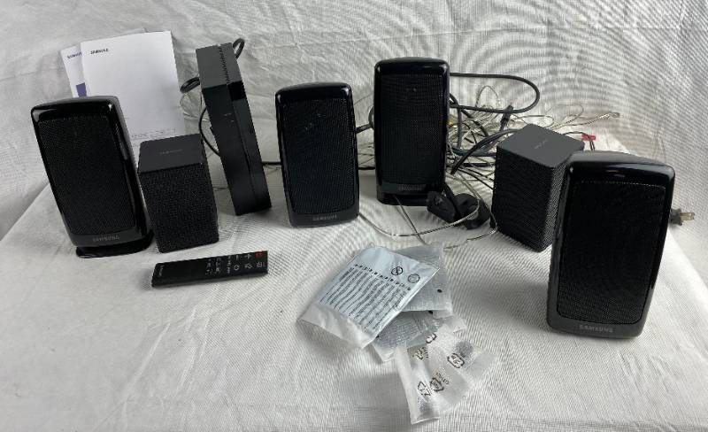 lot 3428 image: Samsung Surround Sound Speaker Set - See pics for Models and Components - w remote and manuals - worked when uninstalled