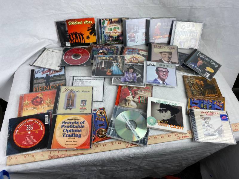 lot 3435 image: Lot of music CDs - see pics for titles