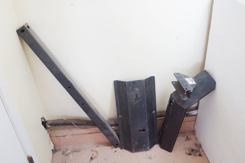 lot 1568 image: Motorcycle and ATV ChockStand. Haul your motorcycle or ATV Slik Stuff