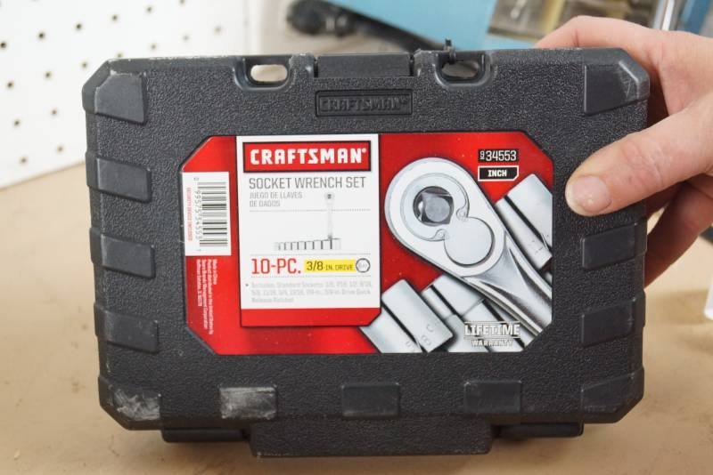 lot 1595 image: NEW Craftsman 10 pc Socket Wrench Set - never opened