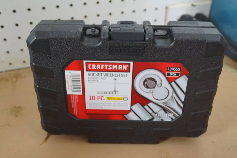 lot 1593 image: NEW Craftsman 10 pc Socket Wrench Set - never opened