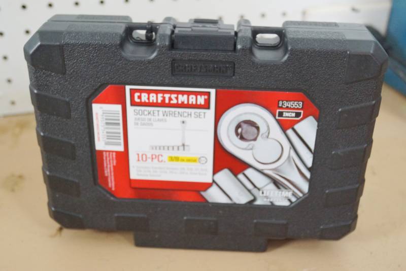lot 1591 image: NEW Craftsman 10 pc Socket Wrench Set - never opened