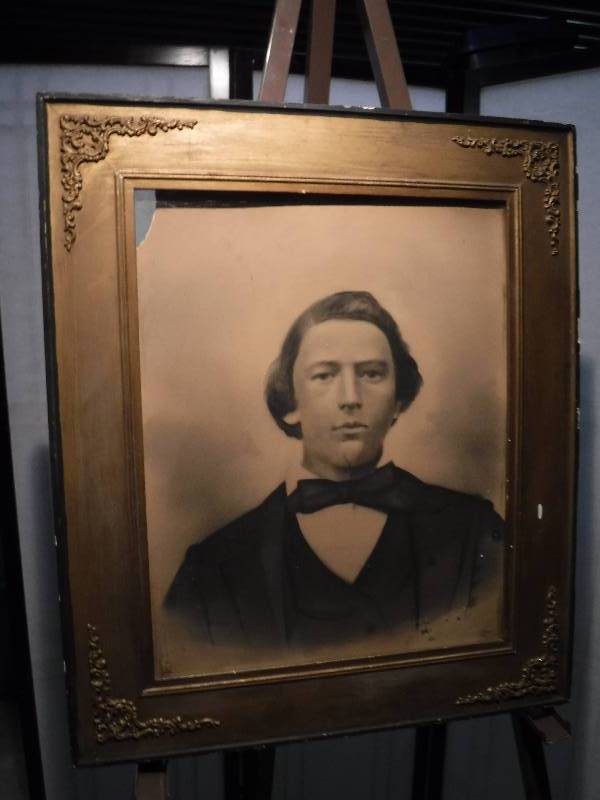 lot 7301 image: Vintage photo in a nice frame