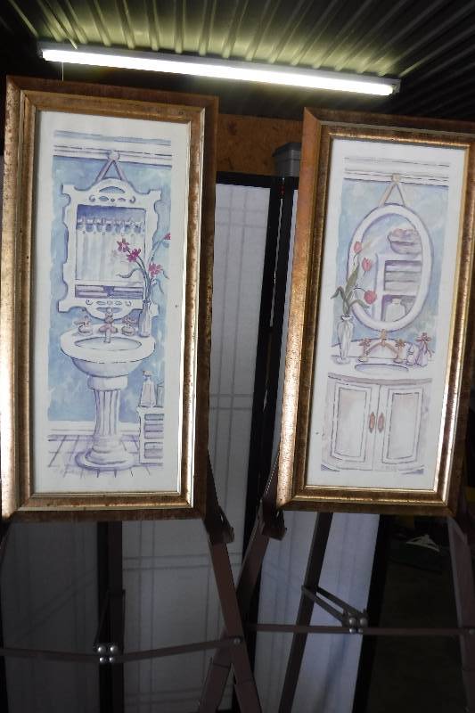 lot 7369 image: 2 framed bathroom pictures