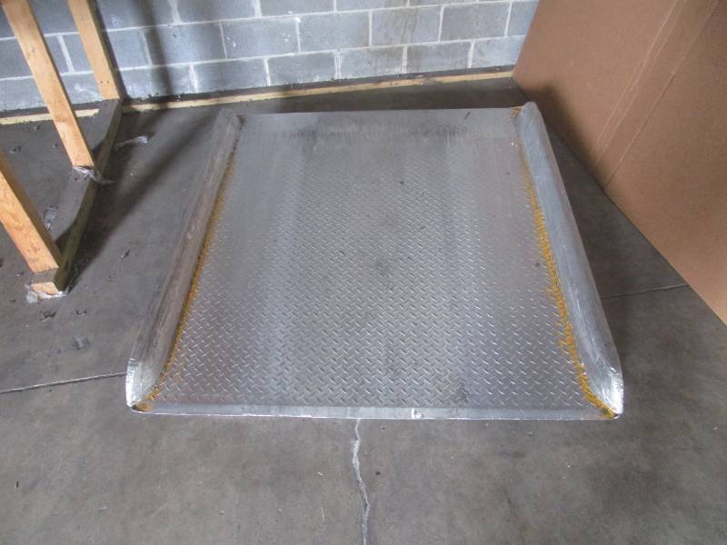 lot 10002 image: Metal Dock Ramp