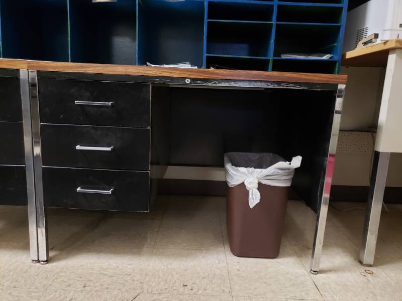 lot 10094 image: Black Metal  Composite Student Desk