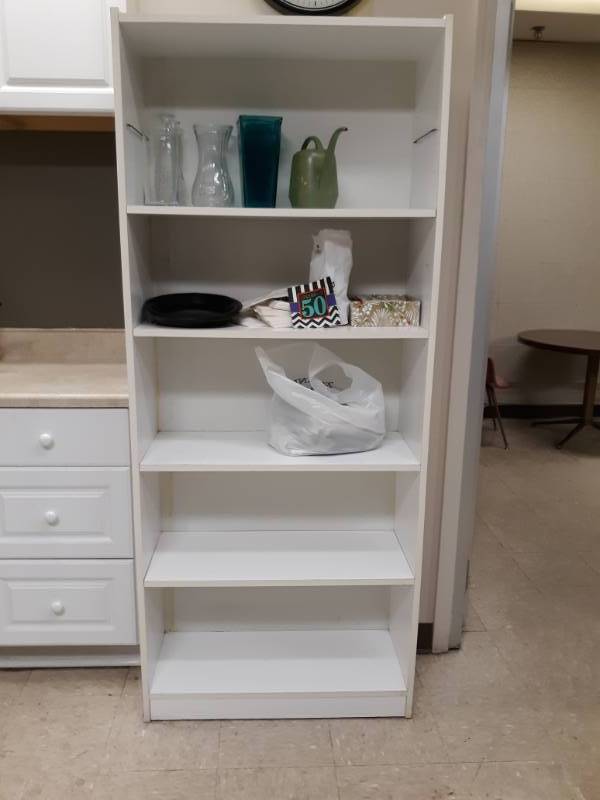 lot 10085 image: White 5 Shelf Composite Book Case Contents Not Included