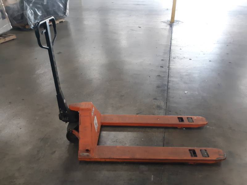 lot 10137 image: Pallet Jack - Hand Truck