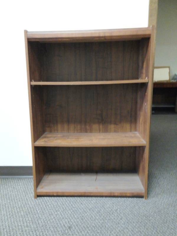 lot 10038 image: Composite 3 Shelf Book case