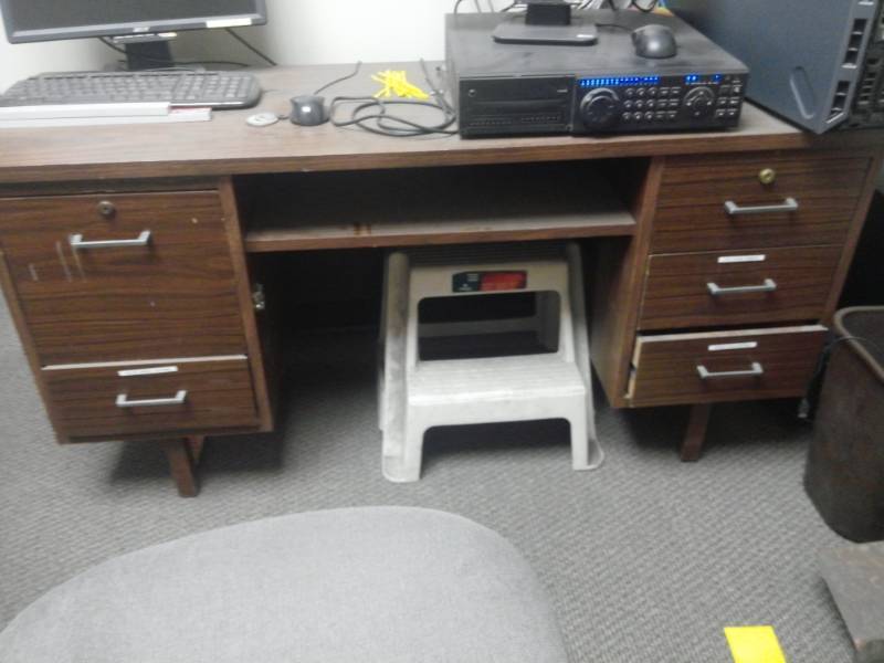 lot 10051 image: Composite 5 Drawer Computer Desk and Step Stool Contents Not Included
