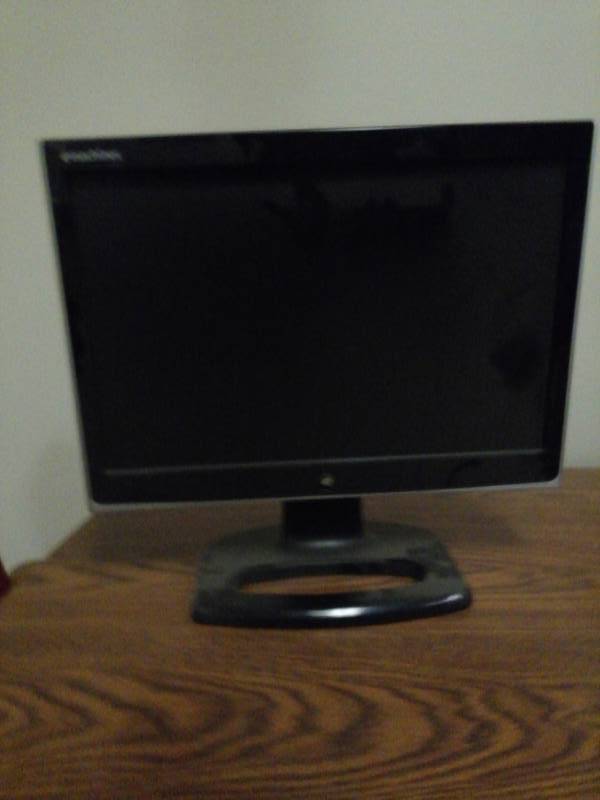 lot 10073 image: Emachines Model LE1799 Computer Monitor
