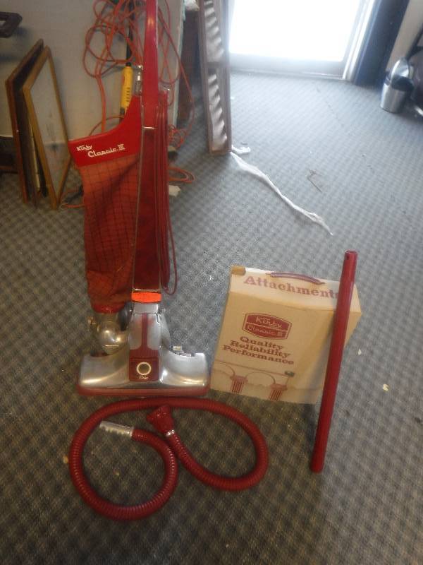 lot 6516 image: Kirby Classic III vacuum and accessories