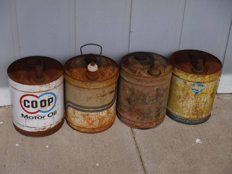 lot 6523 image: Vintage cans