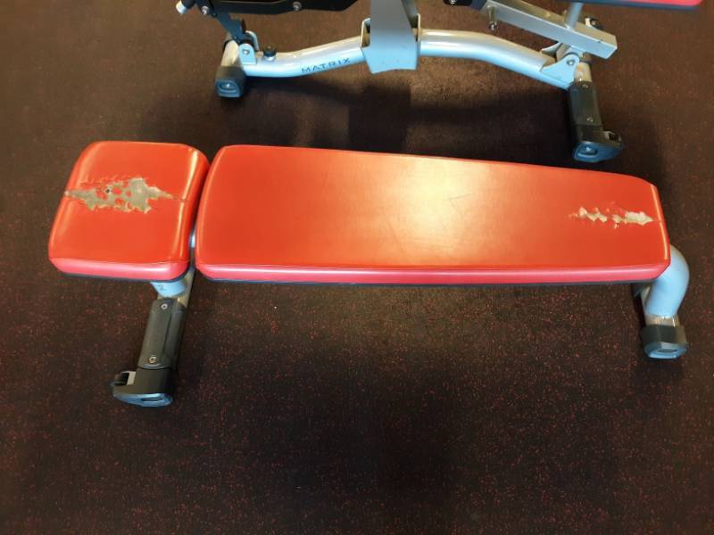 lot 1560 image: Matrix Bench