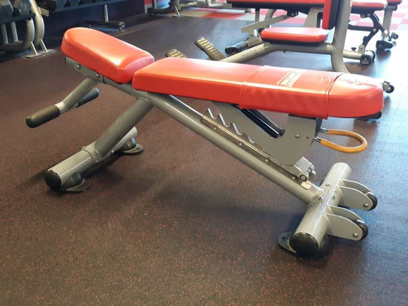 lot 1563 image: Matrix Adjustable Workout Bench