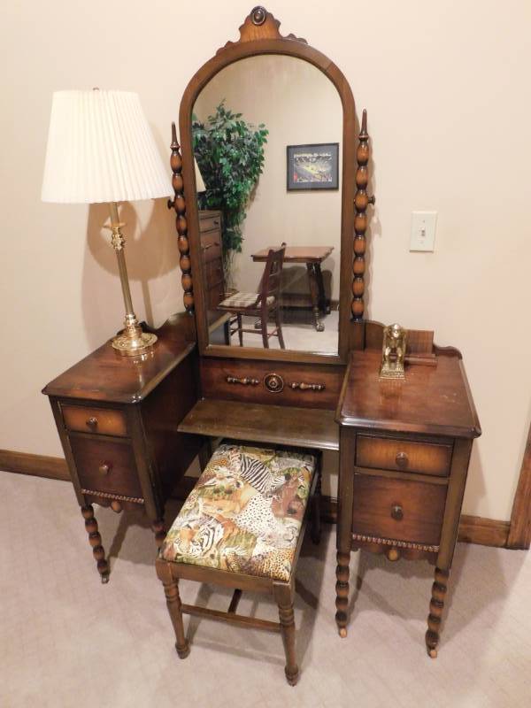 lot 3385 image: Wood Vanity and Wood Framed Adjustable Mirror with Wood Bench