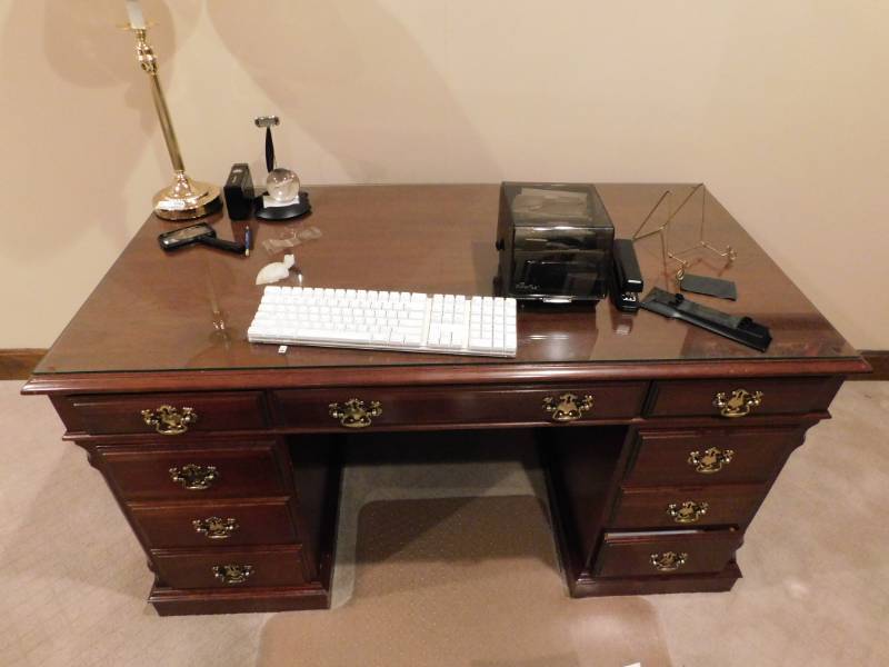 Wood Desk With 4 Drawers And Glass Surface Protector High End