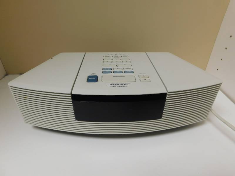 lot 3405 image: Bose Wave Radio and CD Player