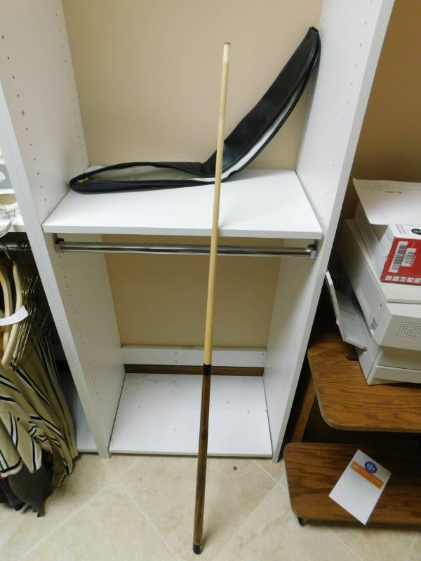 lot 3410 image: Portable Pool Table Stick with Container Bag