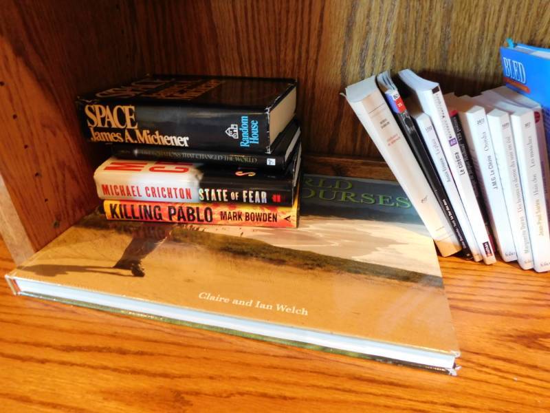 lot 3431 image: Lot of Books