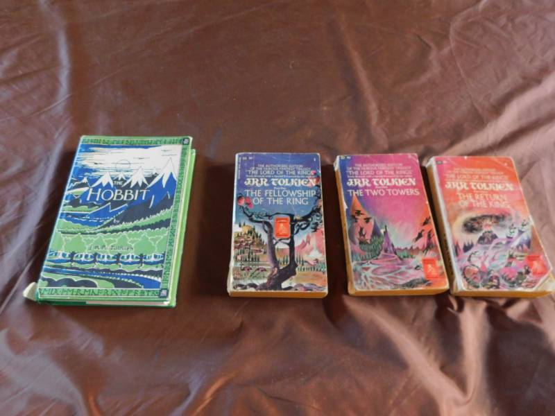 lot 3437 image: JRR Tolkien Book Collection