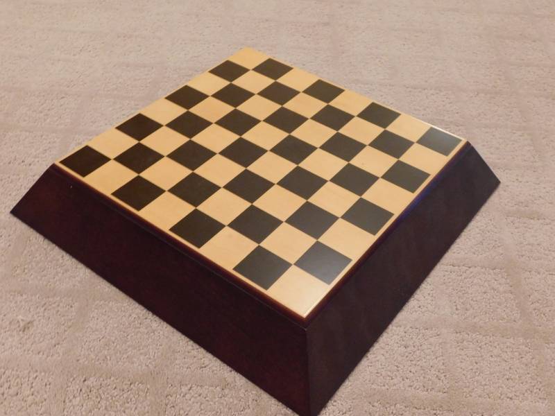 lot 3459 image: Bombay Wood Chess Set
