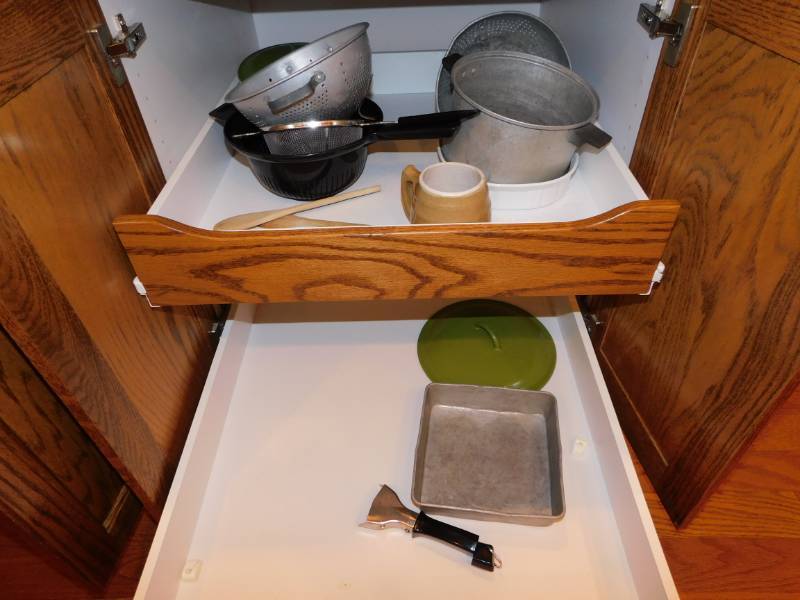 lot 3469 image: Misc. Pans, Cookware, Mixer and More