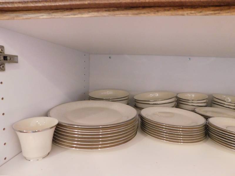 lot 3470 image: Lenox Moonspun China Set