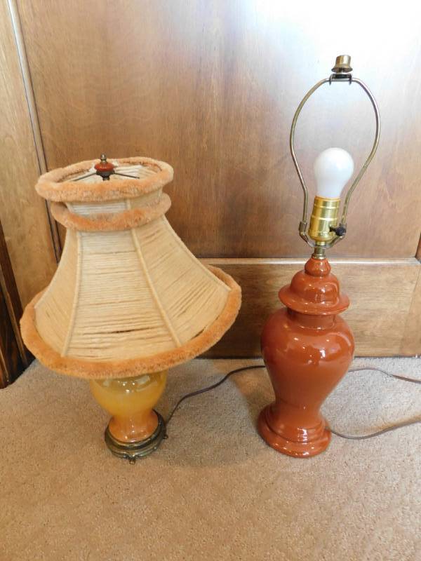 lot 3509 image: 2 Ceramic Electric Lamps