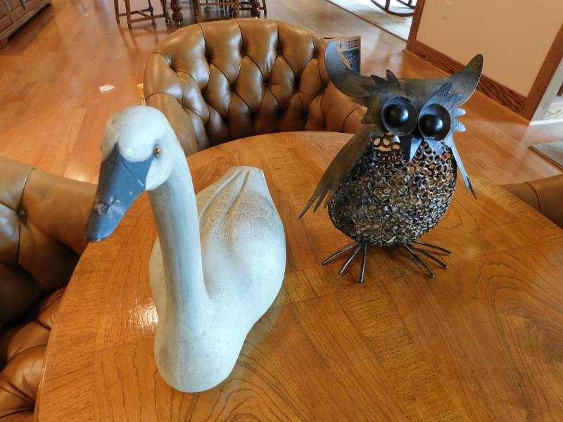 lot 3544 image: Ceramic Goose and Metal Owl
