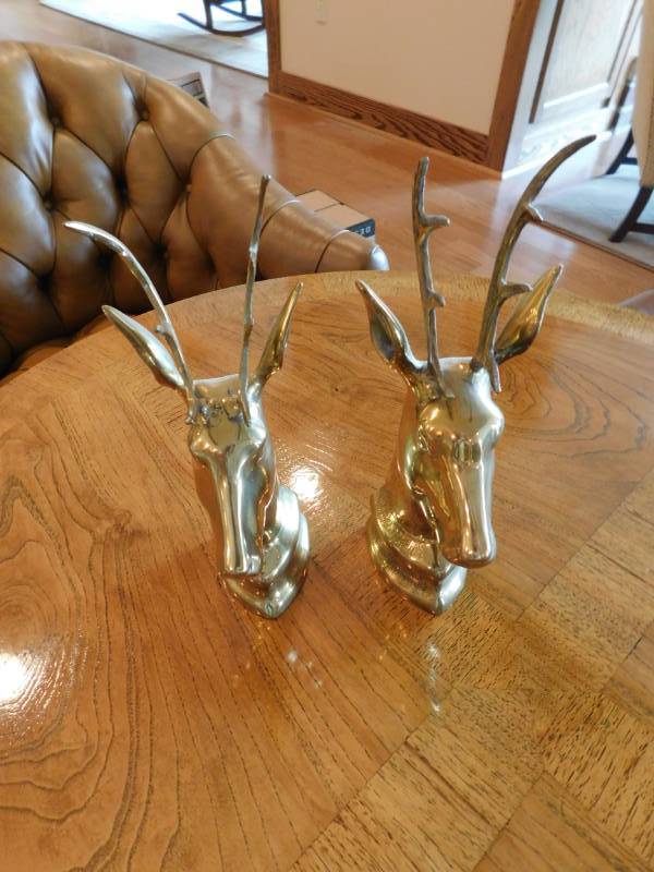 lot 3545 image: Jack Housman Inc Brass Deer Book Ends
