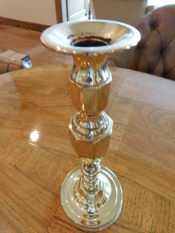 lot 3549 image: Brass Candle Stick Holder