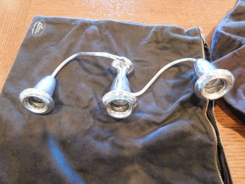 lot 3575 image: 2 Silver Candlestick Holders