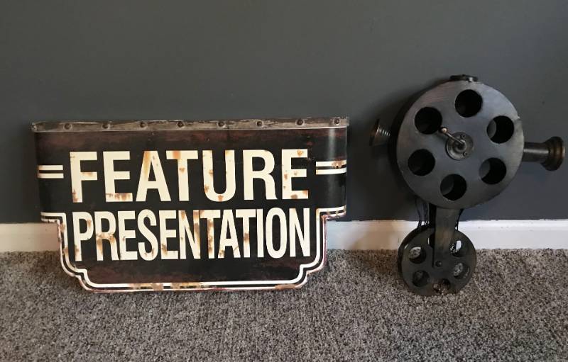 lot 2007 image: Metal Movie Wall Decor--Feature Presentation
