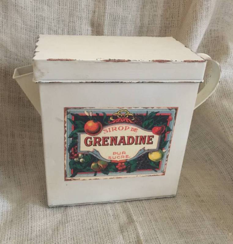 lot 2048 image: Grenadine Tin PitcherCannister