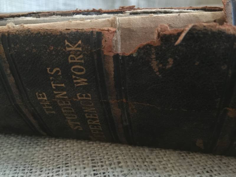 lot 2079 image: Vintage Book--Students Reference Work