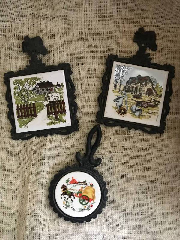 lot 2113 image: 3 piece Set of ceramic and cast iron trivets