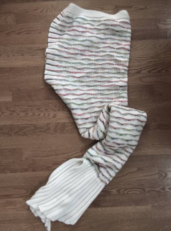 lot 2124 image: Mermaid Tail afghan