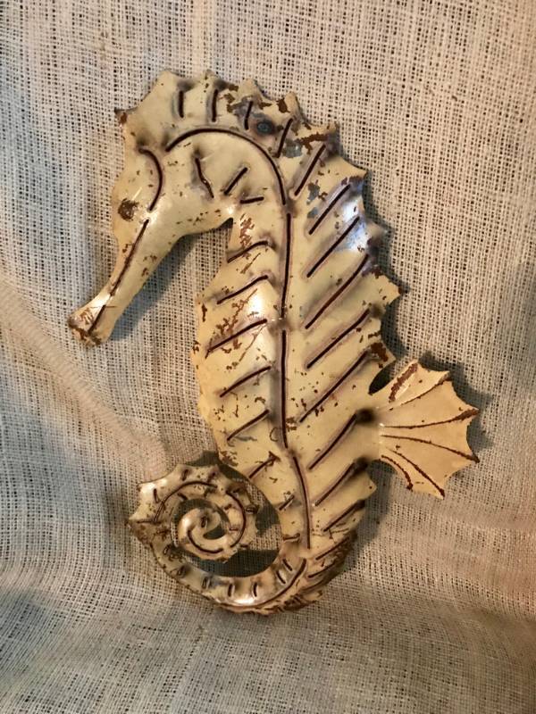 lot 2146 image: Tin Sea Horse Wall Decor