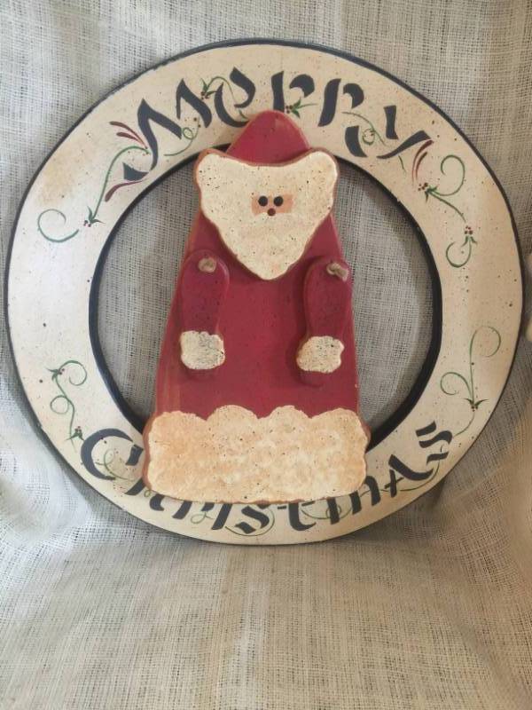 lot 2152 image: Rustic Wood Santa Wall Decorwreath-Merry Christmas
