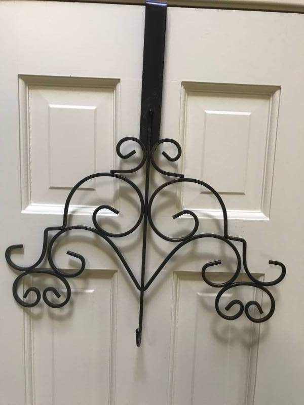 lot 2165 image: Oil Rubbed Bronze Over the Door Hanger