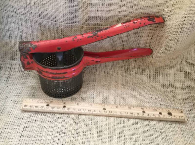 lot 2181 image: Vintage Juice Press