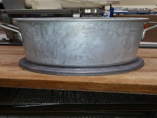 lot 6131 image: Wear-Ever Metal Mixing Bowl w Handles